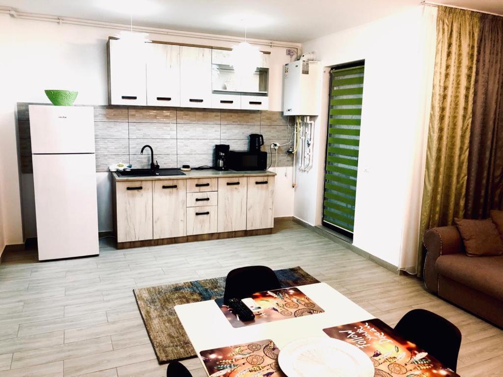 Apartament Kazeboo Mamaia Apartament Năvodari Zewnętrze zdjęcie